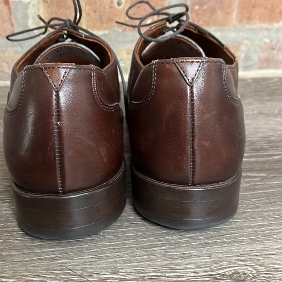Allen Edmonds - Picture 4 of 17